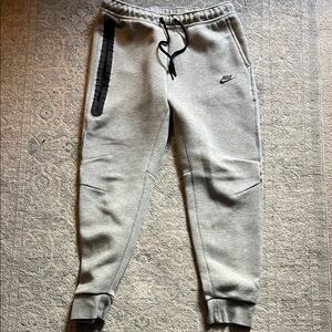 Mens Nike Tech Light Gray Joggers with Black Accents Large